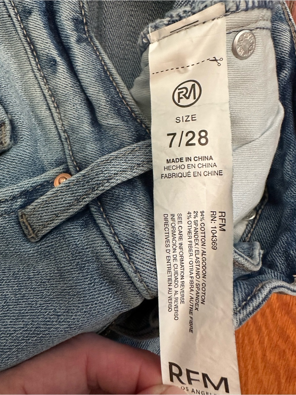 RFM Jeans Women's Crop Frayed Hem Distressed Stretch Size 7/28  1025 - Picture 8 of 8